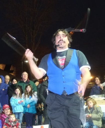 Gallery photo 11 of Keith Leaf - Amazing Fire Juggler