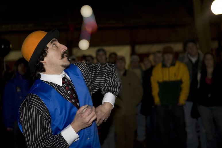 Gallery photo 16 of Keith Leaf - Amazing Fire Juggler