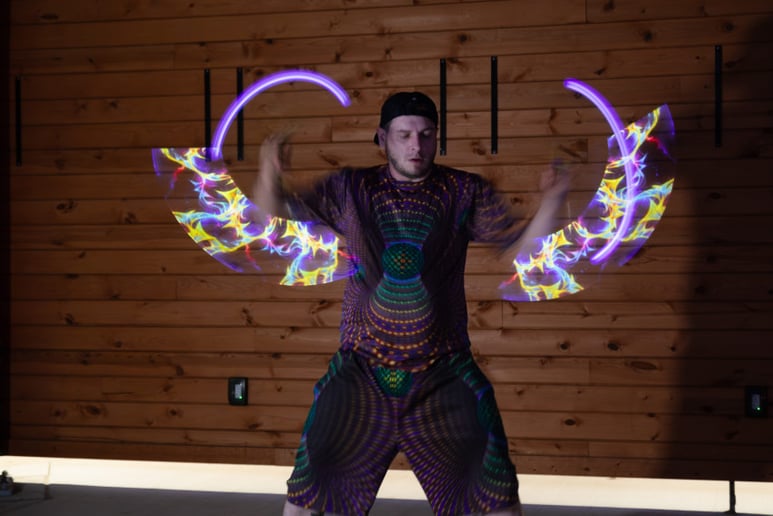 Gallery photo 4 of Rob's Fire/LED Dancing