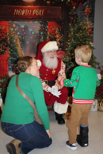 Gallery photo 13 of FireSide Santa