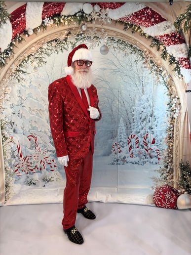 Gallery photo 15 of FireSide Santa