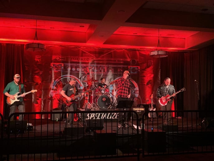 Gallery photo 2 of Five Against None-a tribute to Pearl Jam