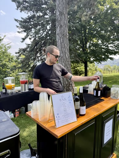 Gallery photo 5 of Fizz Mobile Bar