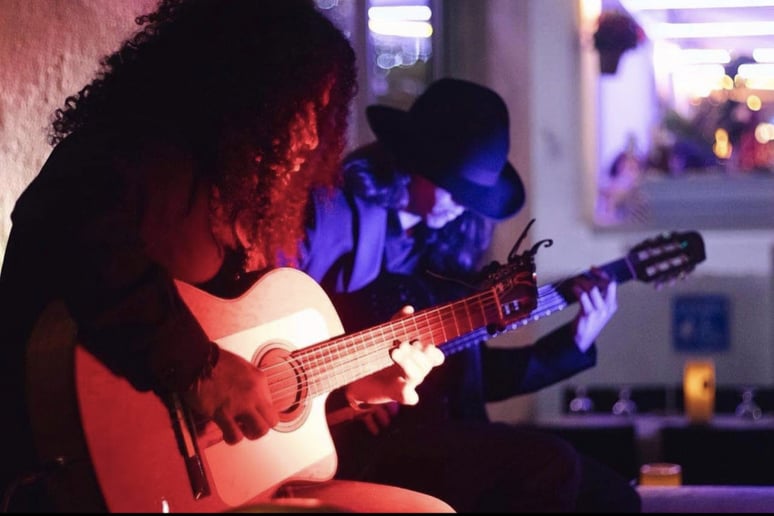 Gallery photo 6 of Flamenco Band
