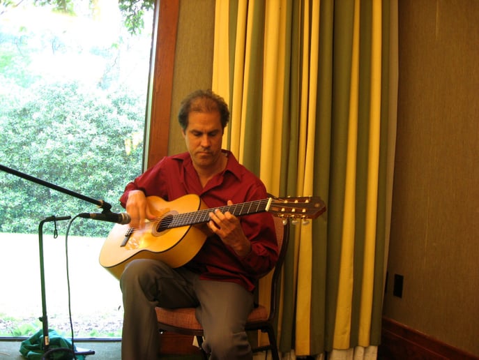 Gallery photo 1 of Flamenco & Jazz Guitarist