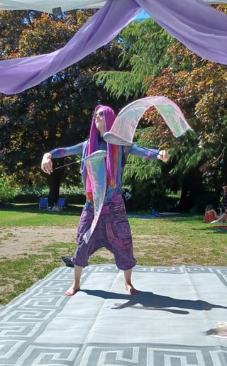 Gallery photo 3 of Lilac Anima