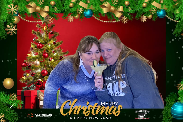 Gallery photo 7 of Flash Me Maine Photo Booth Rental
