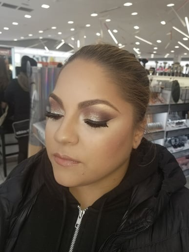 Gallery photo 7 of Flawless Vanity