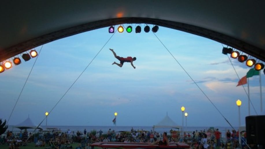 Gallery photo 8 of Flippenout Extreme Trampoline
