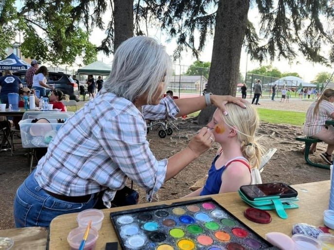 Gallery photo 5 of Flora's Facepainting