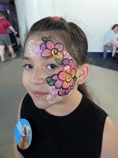 Gallery photo 5 of Flossy Facepaint!
