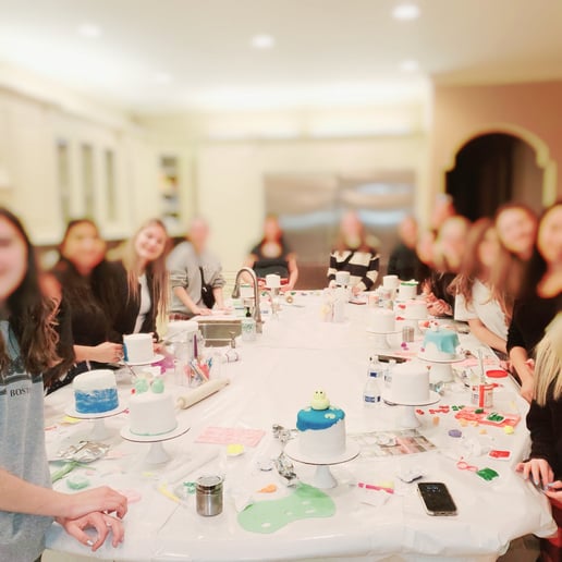 Gallery photo 7 of Activity Stations for All Events: Bouquet Making or Cake Decorating