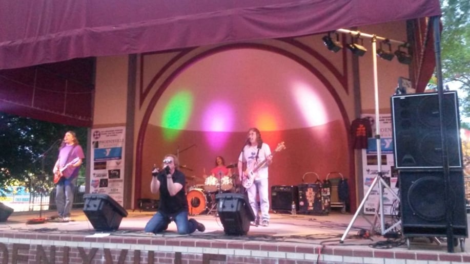 Gallery photo 1 of Flower Power Band