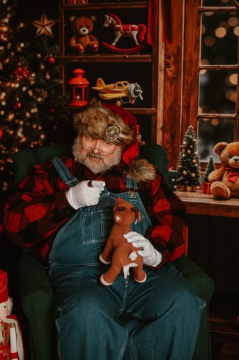 Gallery photo 2 of Flushing Santa and Company