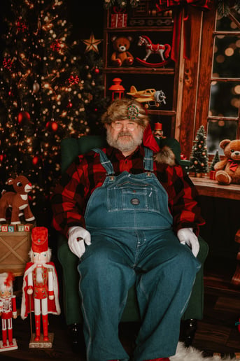 Gallery photo 3 of Flushing Santa and Company