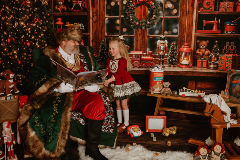 Gallery photo 7 of Flushing Santa and Company