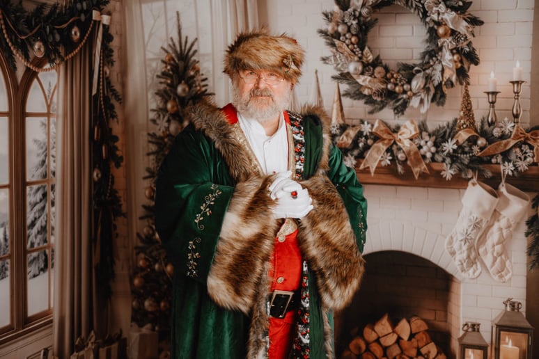 Gallery photo 8 of Flushing Santa and Company
