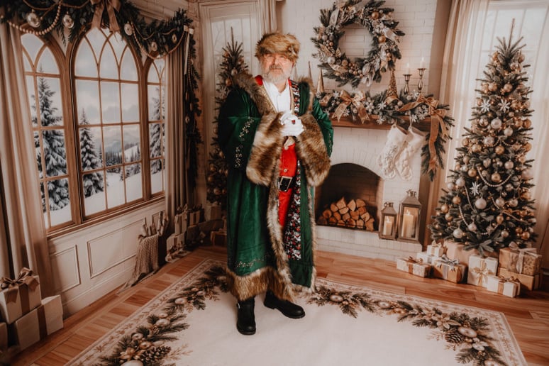 Gallery photo 9 of Flushing Santa and Company