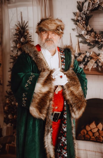 Gallery photo 10 of Flushing Santa and Company