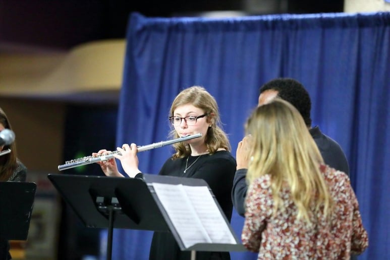 Gallery photo 2 of Flute with Lydia