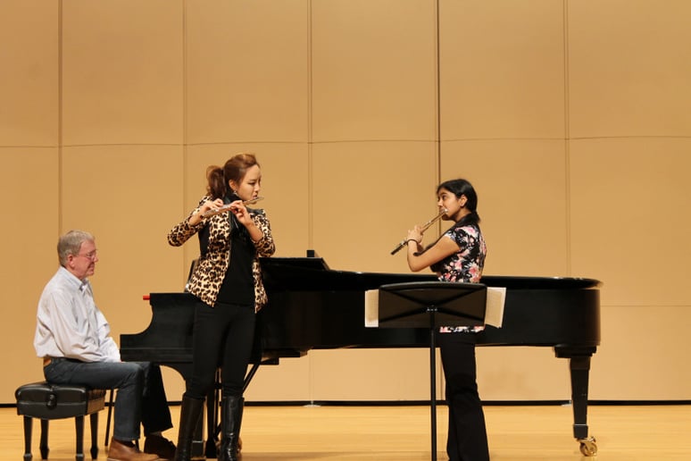 Gallery photo 3 of Flutist