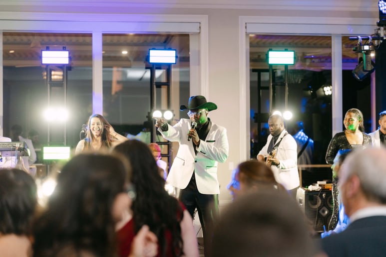 Gallery photo 1 of FM Band
