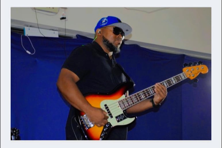 Gallery photo 6 of FNF Band