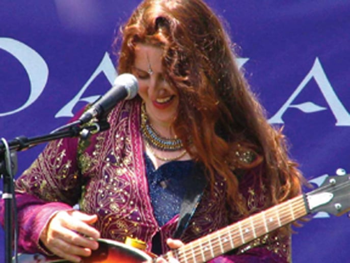 Gallery photo 2 of Serenade by Fontain the Singer