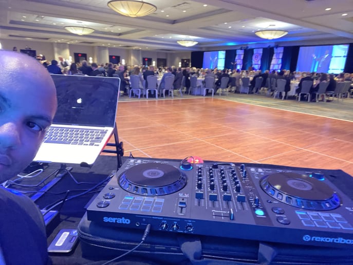 Gallery photo 4 of Pro DJ Entertainment