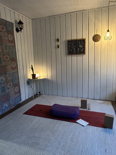 Gallery photo 1 of Fool’s Journey : Yoga|Reiki|Tarot
