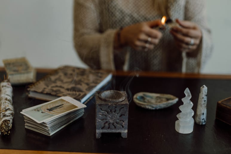 Gallery photo 2 of Fool’s Journey : Yoga|Reiki|Tarot