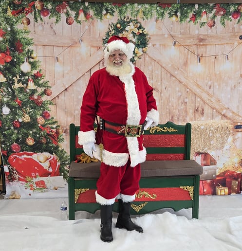 Gallery photo 6 of Fort Wayne Santa Claus