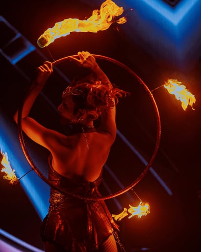 Gallery photo 5 of Fortune Fire Performance