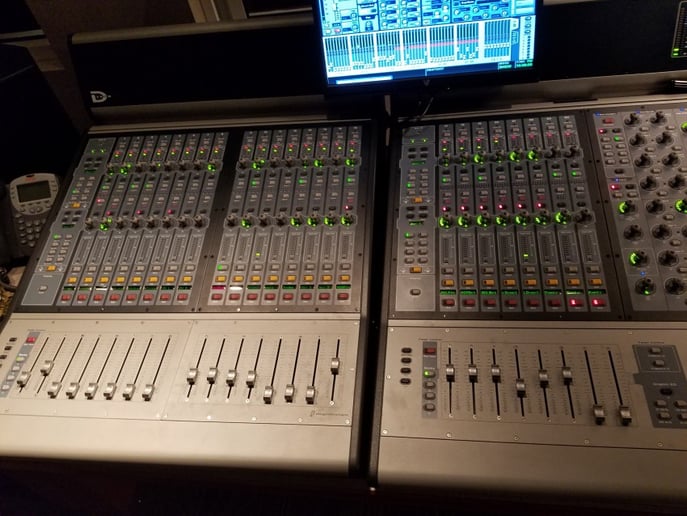 Gallery photo 3 of Fox City Pro Sound & Lighting