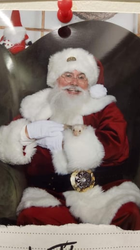 Gallery photo 4 of Fox River Santa