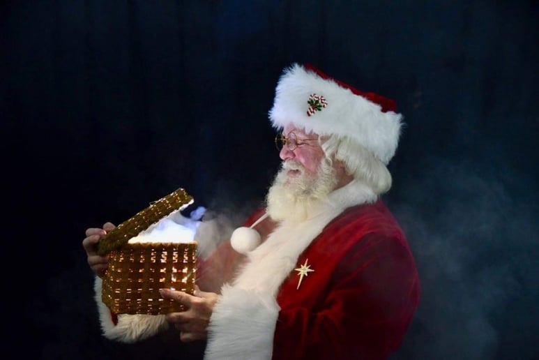 Gallery photo 5 of Fox Valley Santa