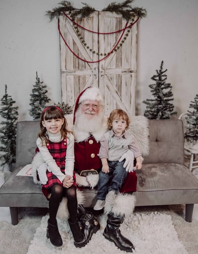 Gallery photo 4 of Fox Valley Santa