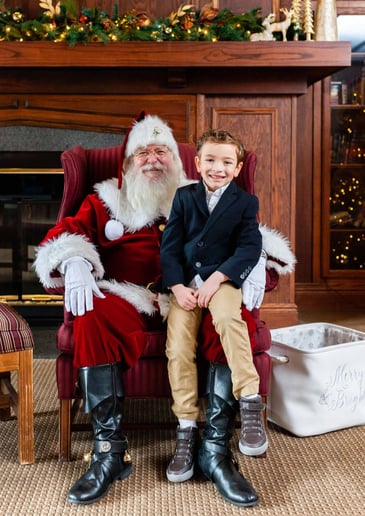 Gallery photo 3 of Fox Valley Santa
