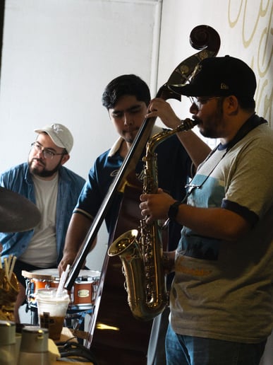 Gallery photo 2 of Frank Chapa Jazz Quartet/Trio/Duo