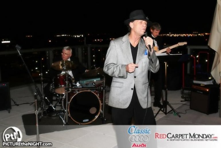 Gallery photo 8 of David Roberts Band