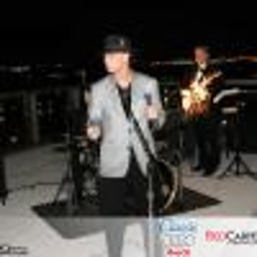 Gallery photo 10 of David Roberts Band