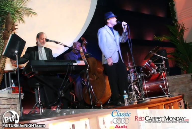 Gallery photo 16 of David Roberts Band