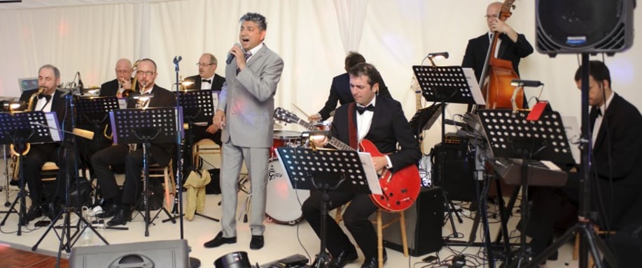 Gallery photo 2 of Frankie Roma Rat Pack Singer