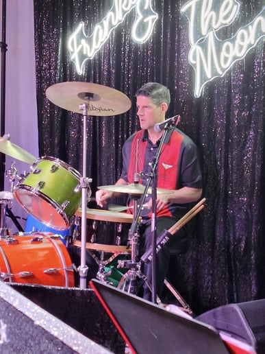 Gallery photo 14 of Frankie & The Moonlighters