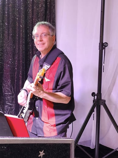 Gallery photo 15 of Frankie & The Moonlighters