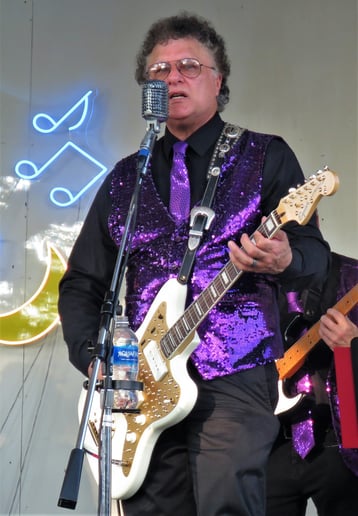 Gallery photo 21 of Frankie & The Moonlighters