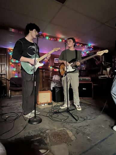 Gallery photo 1 of Camber Band