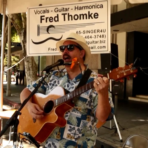 Gallery photo 5 of Fred Thomke - Singing Guitarist