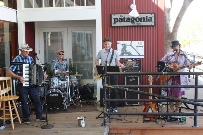 Gallery photo 7 of Free Elements band