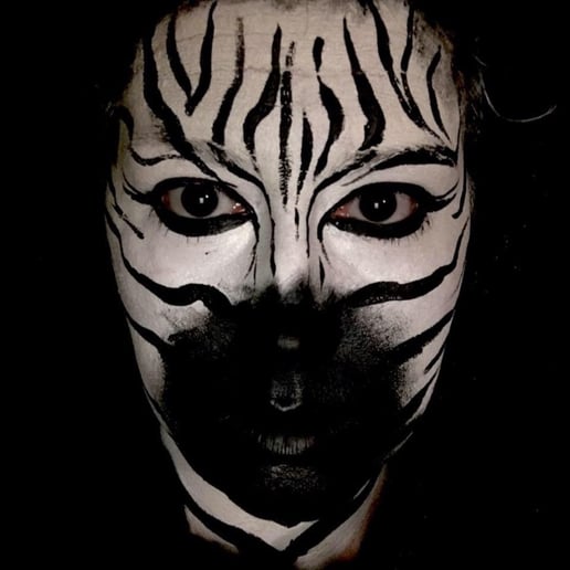 Gallery photo 6 of French Vanella Face and Body Art